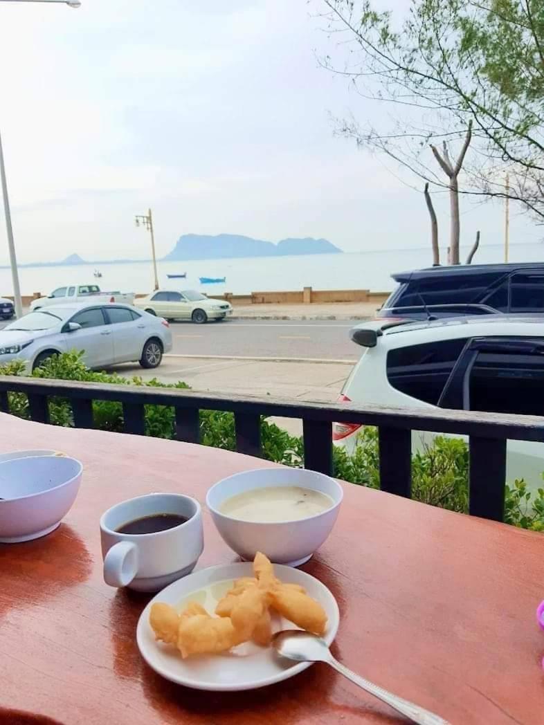 Zea Zide Hotel 쁘라쭈압키리칸 외부 사진